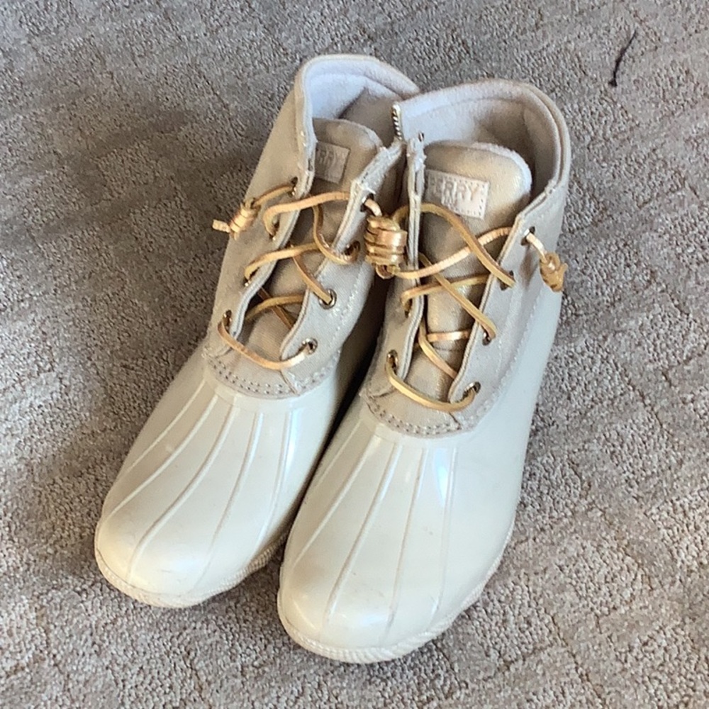 Cream Sperry boots